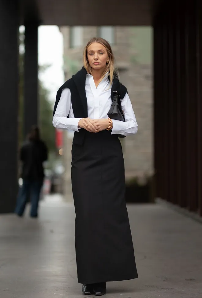 Hiil Studio Harmony Skirt Black skjørt 3