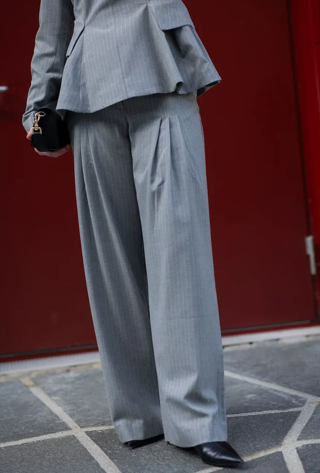 Remain Wide Suiting Pants Titanium Comb dressbukse
