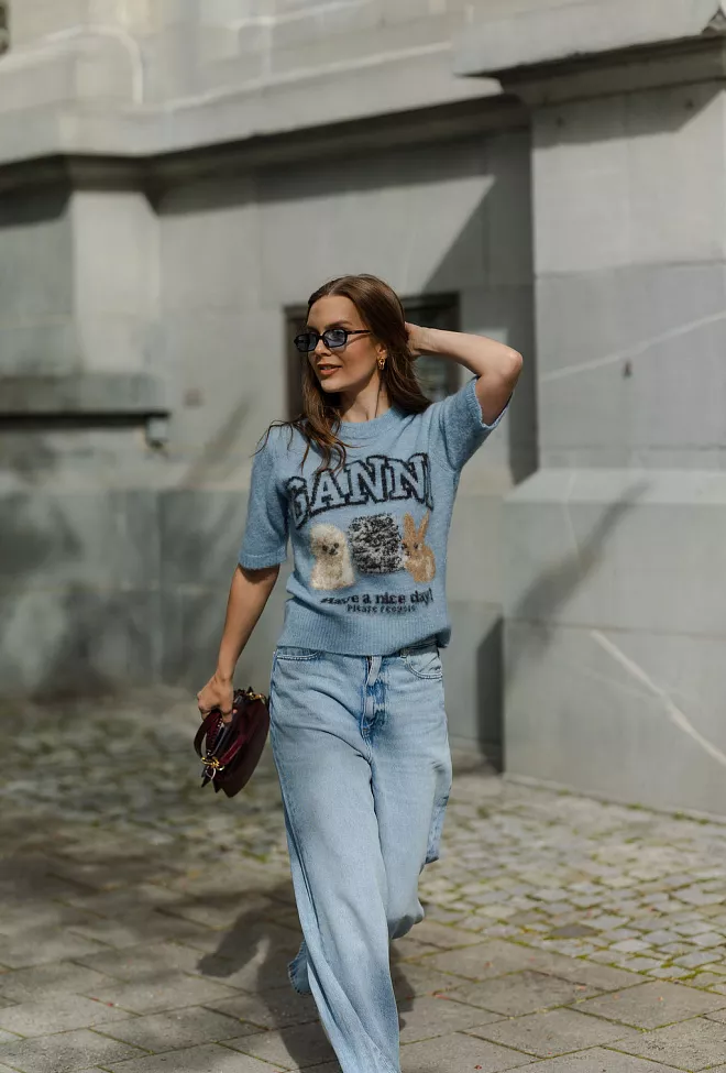GANNI Fine Brushed Alpaca Puppies T-Shirt Soft Chambray genser 8