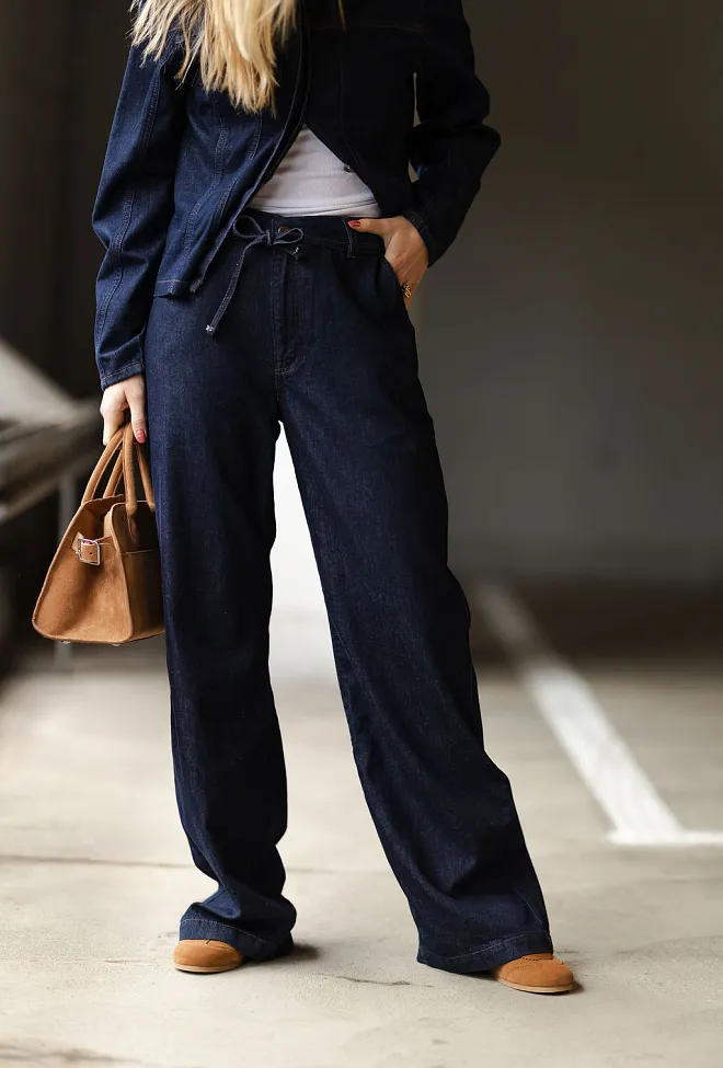 My essential wardrobe Cleo MW 143 Mid Wide Dark Blue Un-Wash jeans