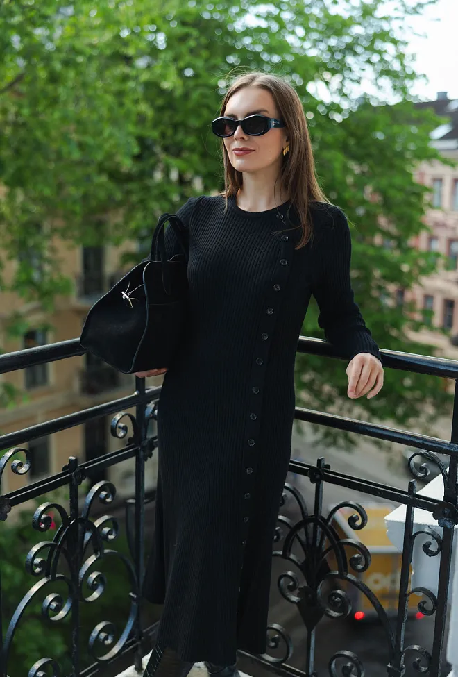 Christian Aks Mima Merino Dress Black strikket kjole 4
