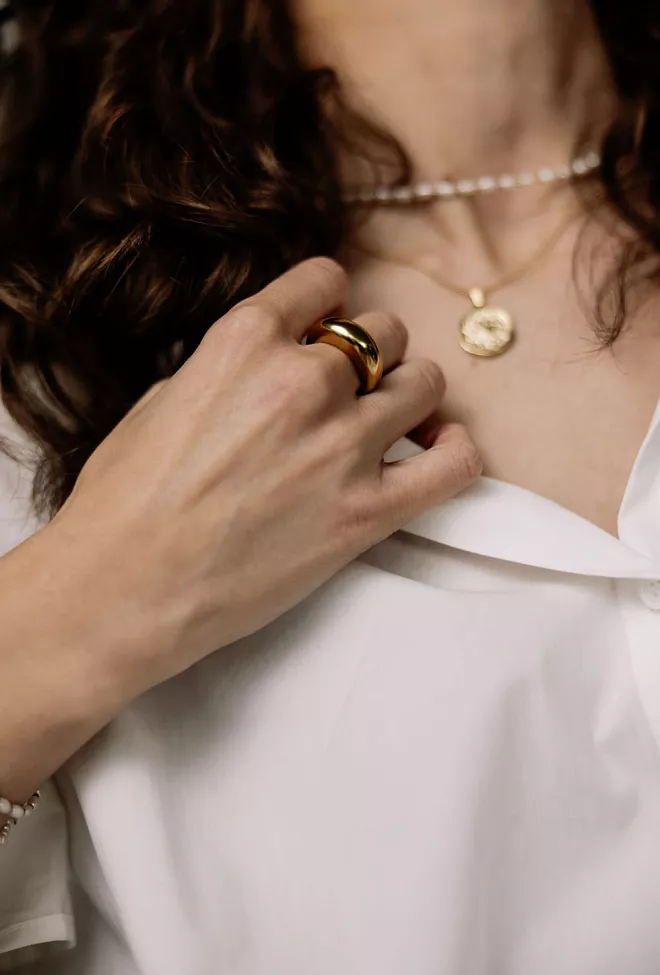 HiiL Studio Jewelry Bold Ring Gold 2