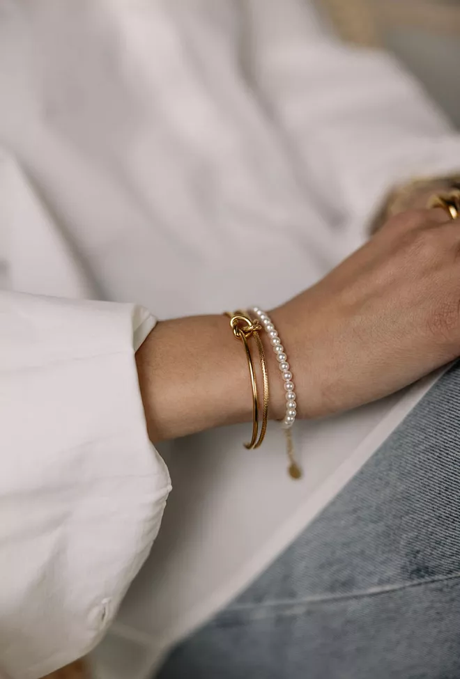 HiiL Studio Jewelry Simple Twist Bangle Gold armbånd 4