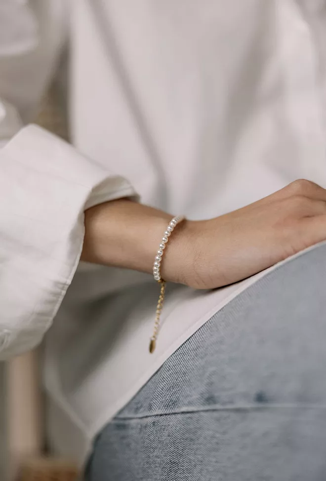 HiiL Studio Pearl Bracelet Medium Gold armbånd
