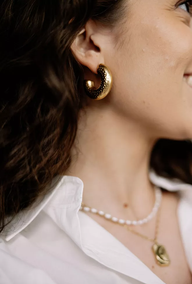 HiiL Studio Chunky Loop Earrings Gold øredobber 4