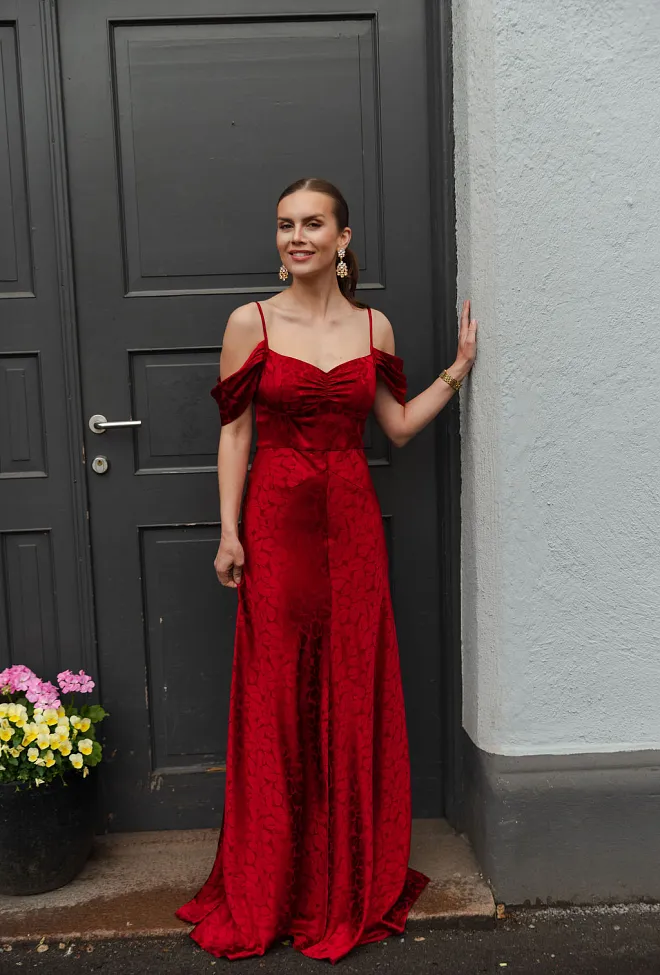 Pia Tjelta Harper Jacquard Maxi Dress Red festkjole silkekjole 7