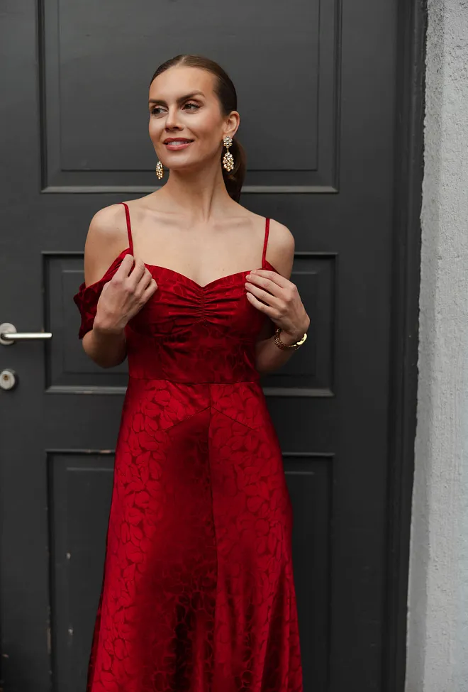Pia Tjelta Harper Jacquard Maxi Dress Red festkjole silkekjole 2