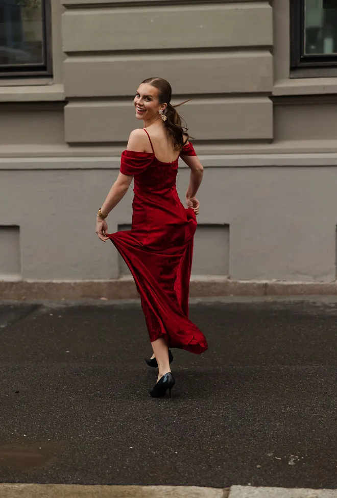 Pia Tjelta Harper Jacquard Maxi Dress Red festkjole silkekjole 9