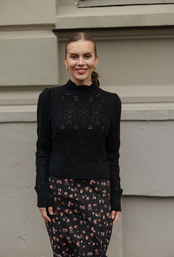 Pia Tjelta Amber Sweater Black genser