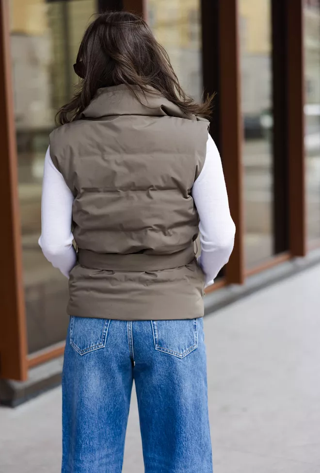 scandinavian edition vest major brown 4