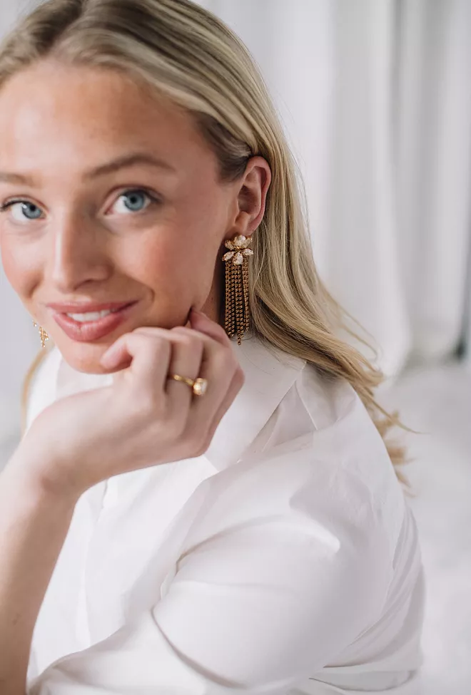 Ciara Earrings Gold Golden Shadow