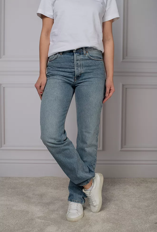 Dagmar Straight Leg Denim Light Blue Wash jeans