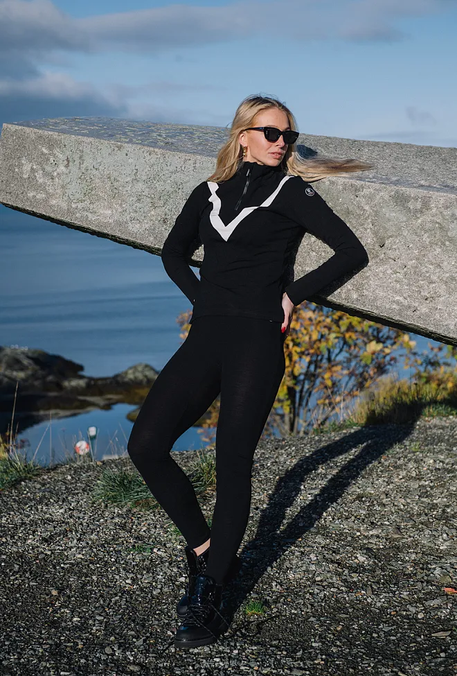 We norwegians Voss Chevron Zipup Black genser 3