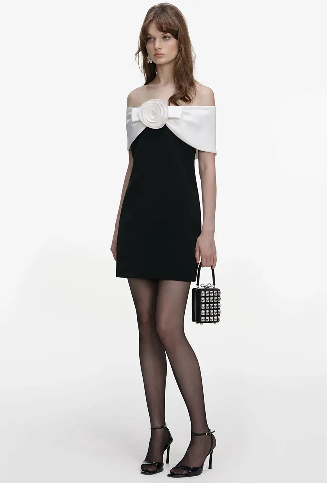 Self-Portrait Crepe Flower Mini Dress Black minikjole