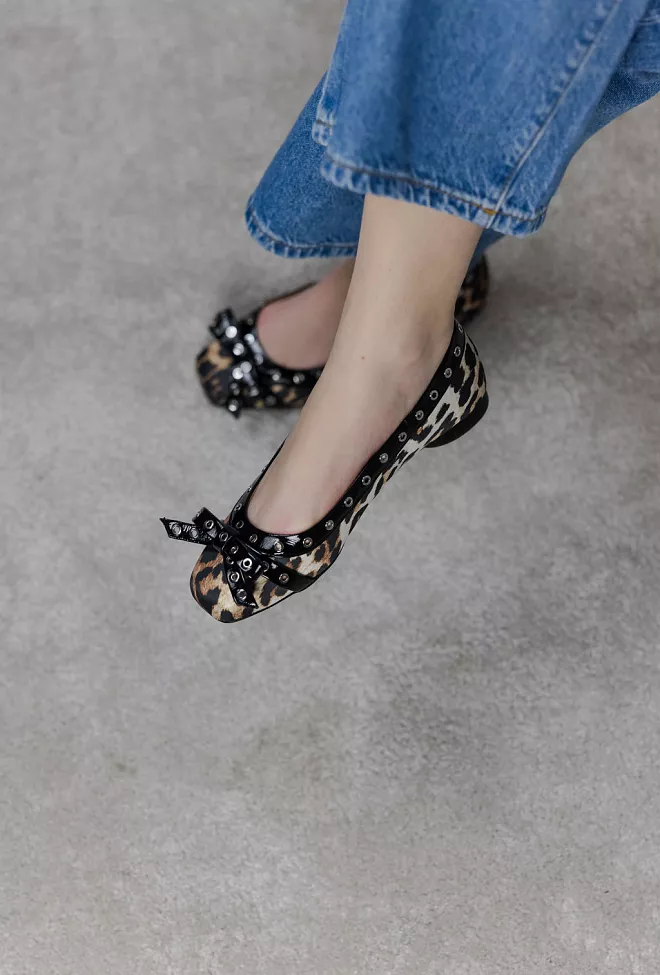 Ganni Eyelets Bow Ballerina Satin Print Leopard Print ballerinasko