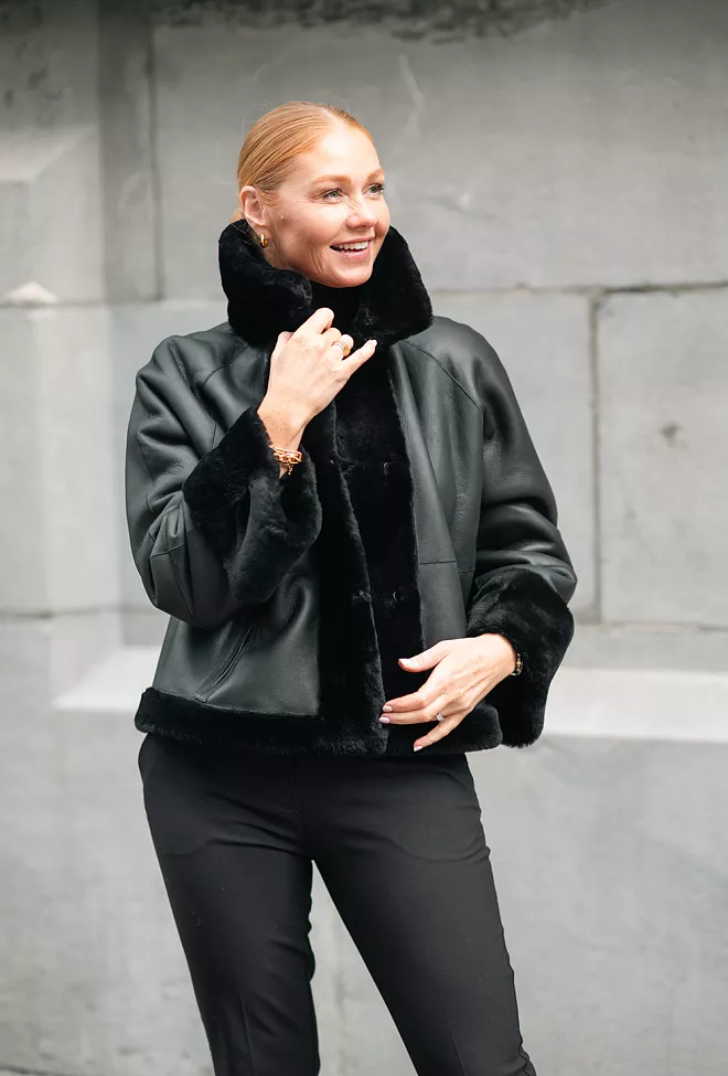 Jayda Jacket Merinillo Straigh Hair Black skinnjakke 4