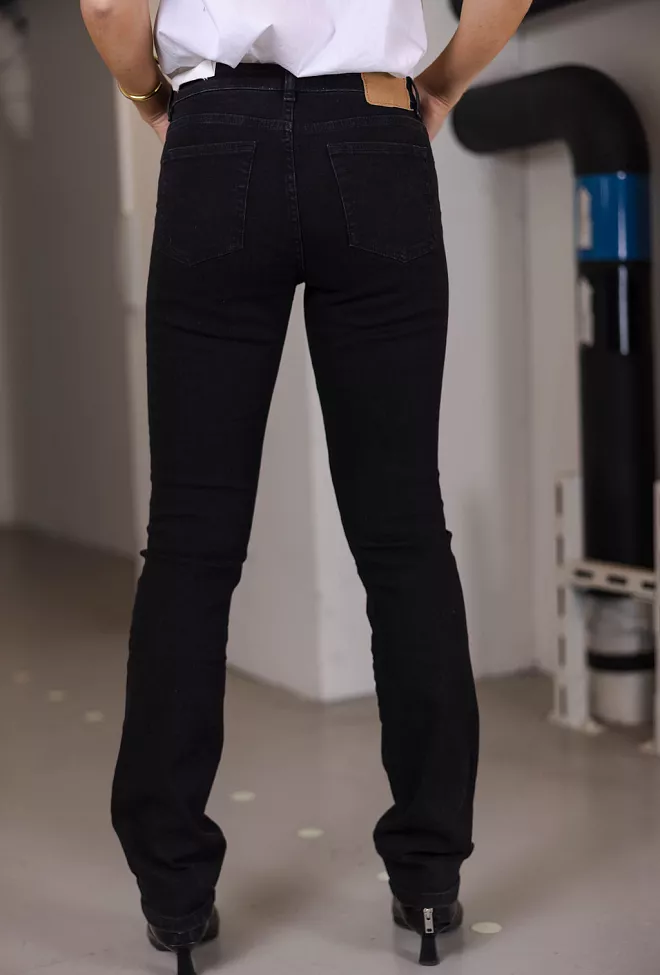 jeanerica Hydra Jeans Black 2 Weeks 2