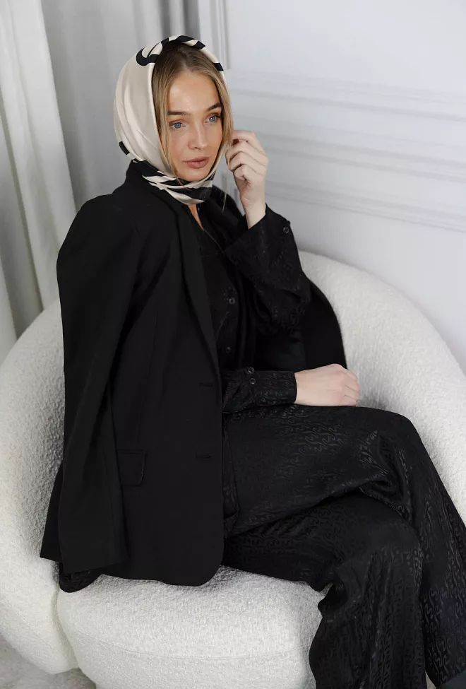 Lescarf Wide Striped Scarf Sand&Black silkeskjerf 2
